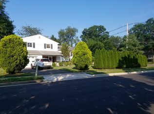1 Lench Rd, East Brunswick, NJ 08816