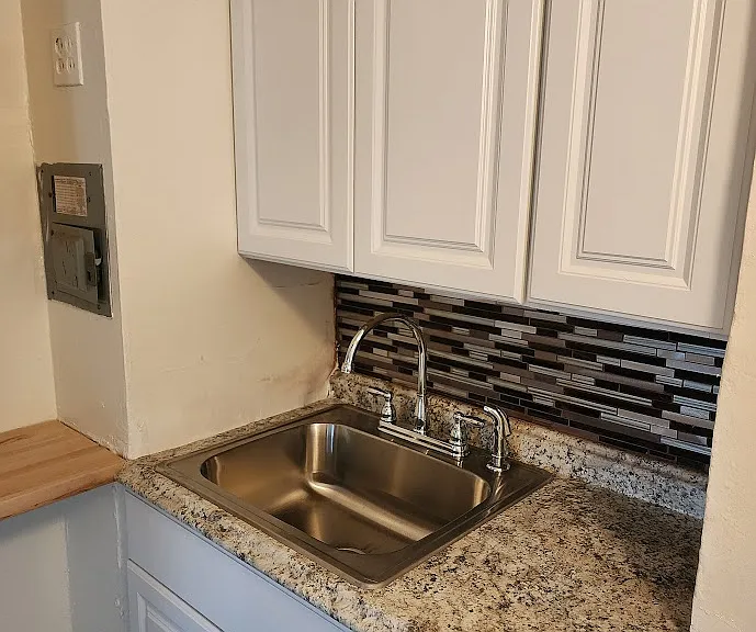 45 N Clinton St #1R — Photo 5