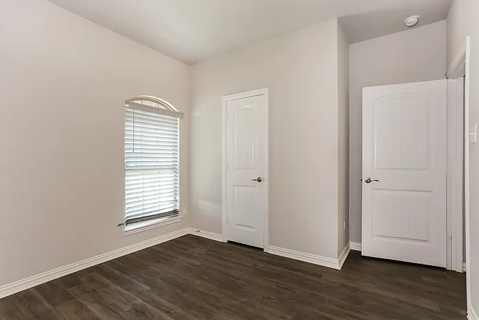 9021 Curacao Dr — Photo 12