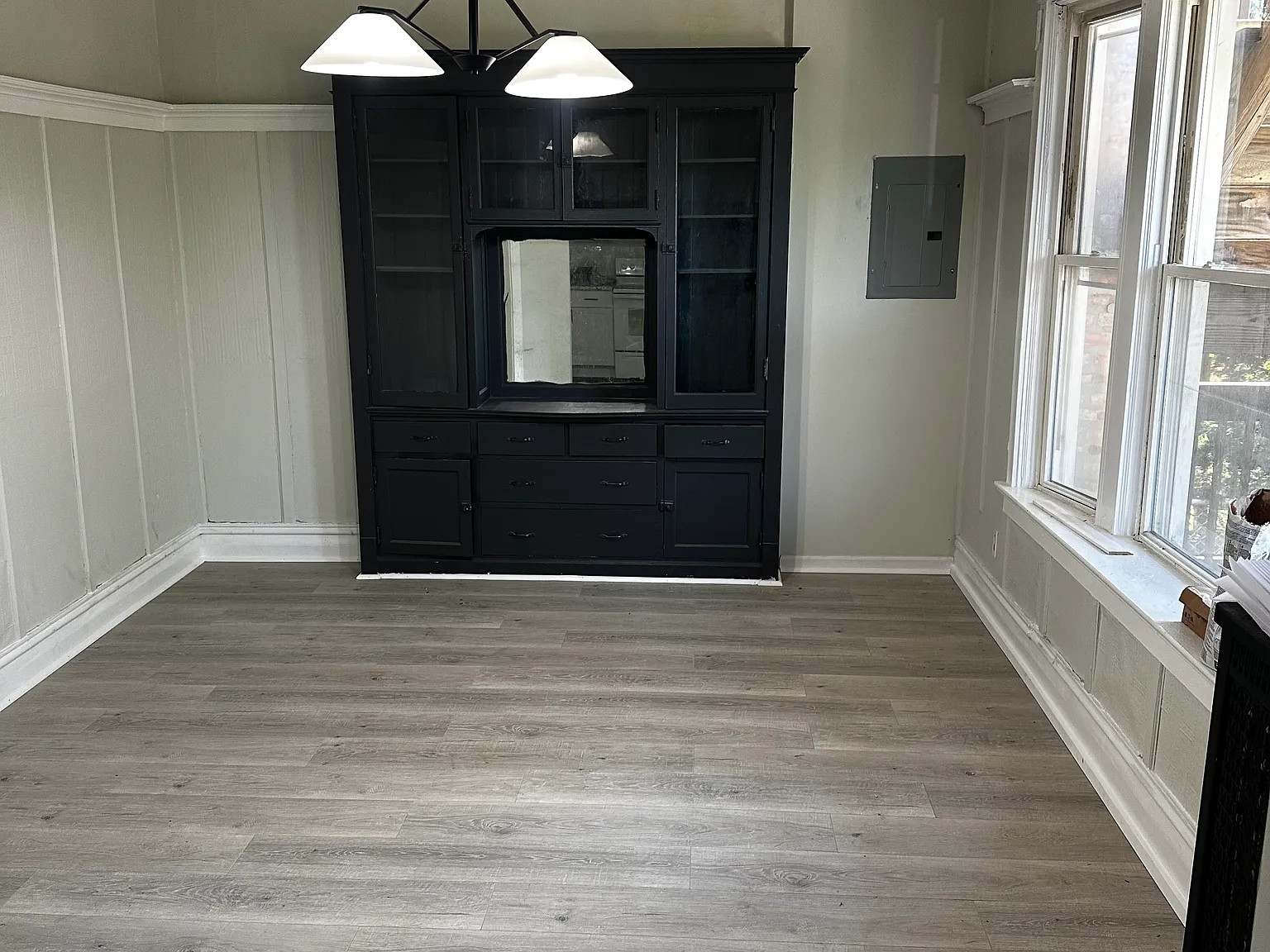3 bed, 1.5 bath, $2,300 — Photo 3