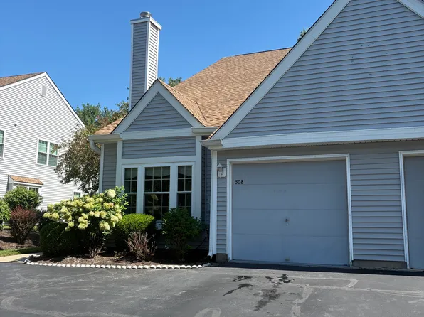 308 Birch Hollow Dr #308, Bordentown, NJ 08505