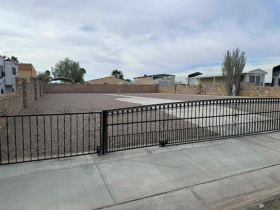 3rd image of 13707 E 49th Ln