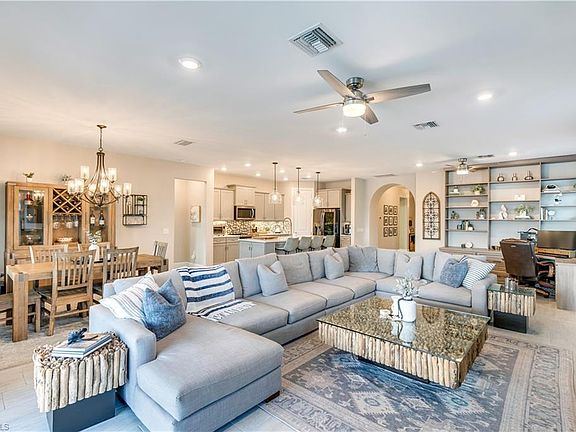 4th image of 19528 Utopia LN