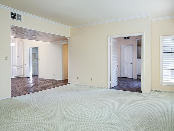 4th image of 214 Palmetto Dr