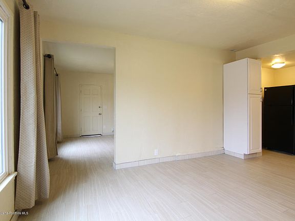 3rd image of 5620 1/2 Angeles Vista Blvd