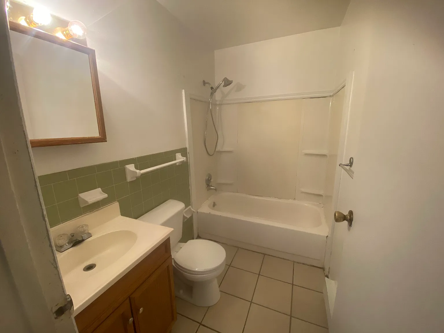 2 bed, 853 sqft, $950 — Photo 3