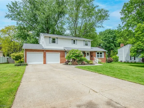 300 Tanglewood Trl, Wadsworth, OH 44281