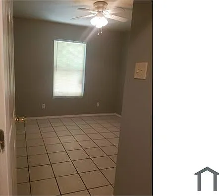 3 bed, 1000 sqft, $1,200 — Photo 4