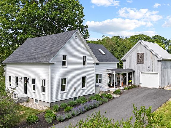2nd image of 492 W Elm Street
