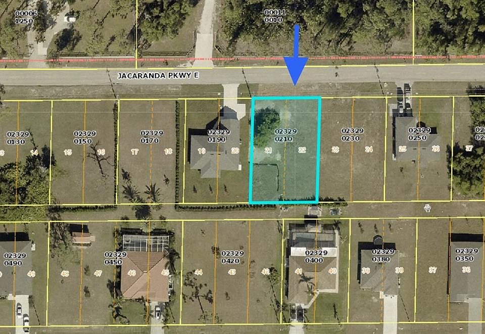 2nd image of 206 Jacaranda Pkwy E