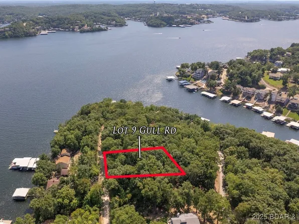 9 Gull Rd, Lake Ozark, MO 65049