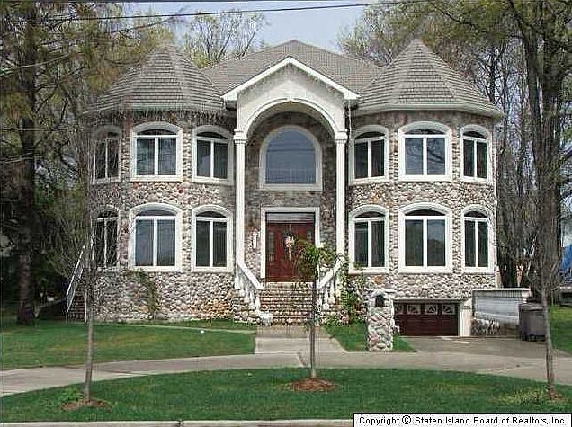 1st image of 139 Pleasant Plains Ave