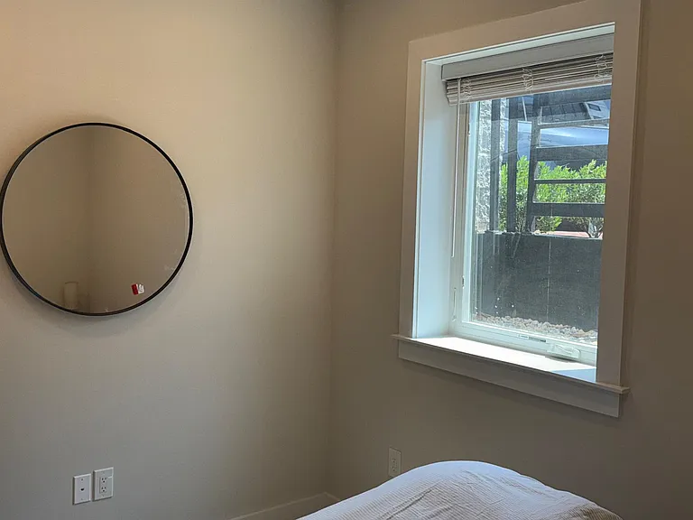 2305 Nicholson St SE #102 — Photo 9