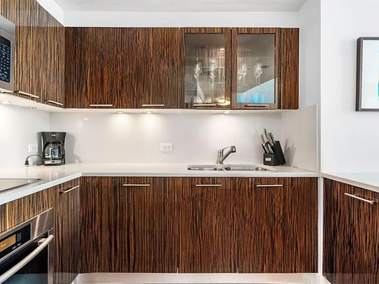 6899 Collins Avenue Cu #1409 — Photo 21