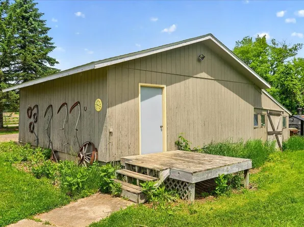 8625 Burr Oak Ln, Maple Plain, MN 55359