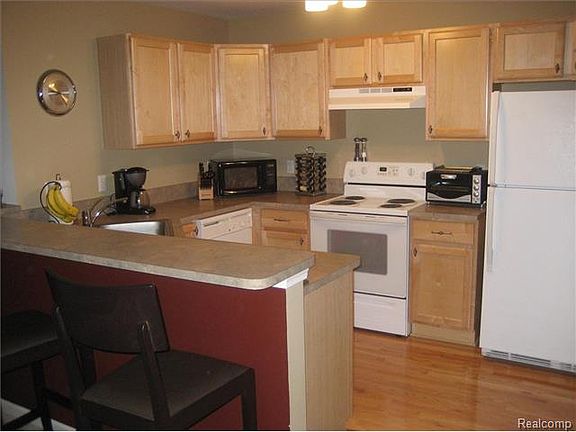4th image of 3891 Forester Blvd #60
