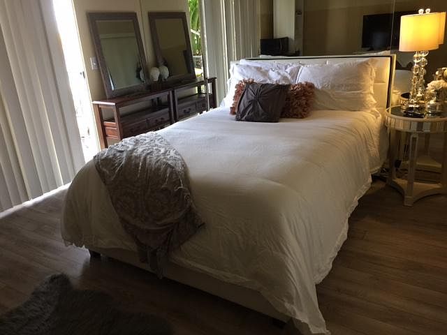 Palm Desert by El Paseo, great neighborhood condo