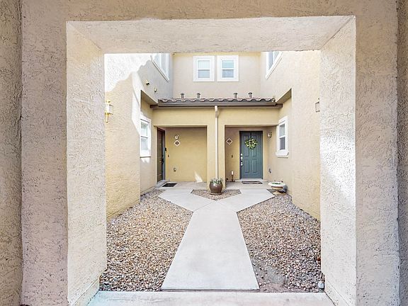 3rd image of 601 Menaul Blvd NW #2802