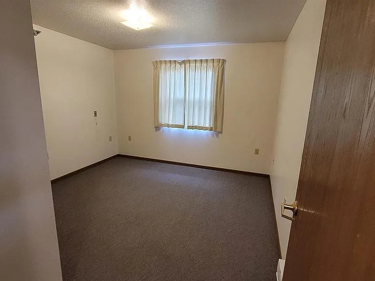 N20480 Main St — Photo 5