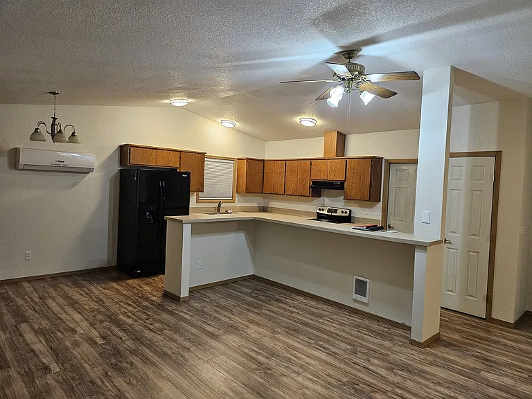 Northgate Dr — Photo 11