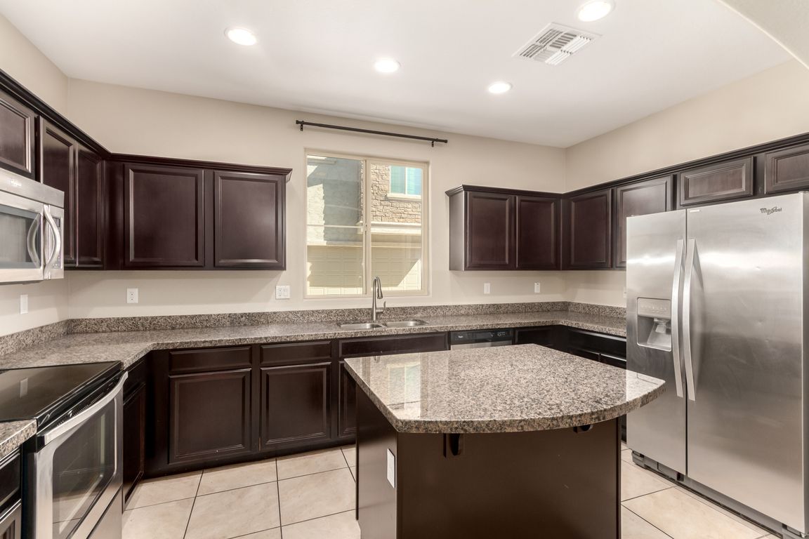 next background image