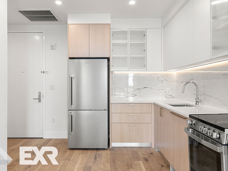 1st image of 69 Adams St #23M