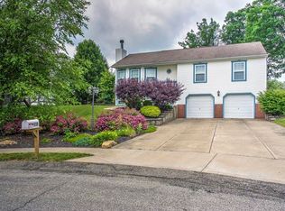 119 Holly Hill Dr, Oakdale, PA 15071