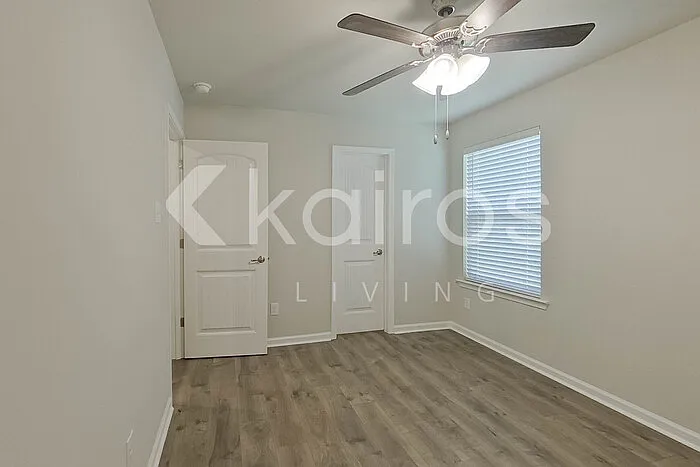 118 Santiago Ct — Photo 17