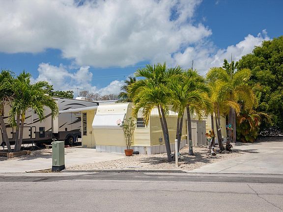 2nd image of 701 Spanish Main Dr #653