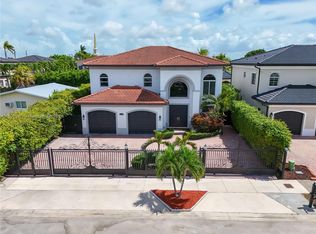 9730 SW 34th St, Miami, FL 33165