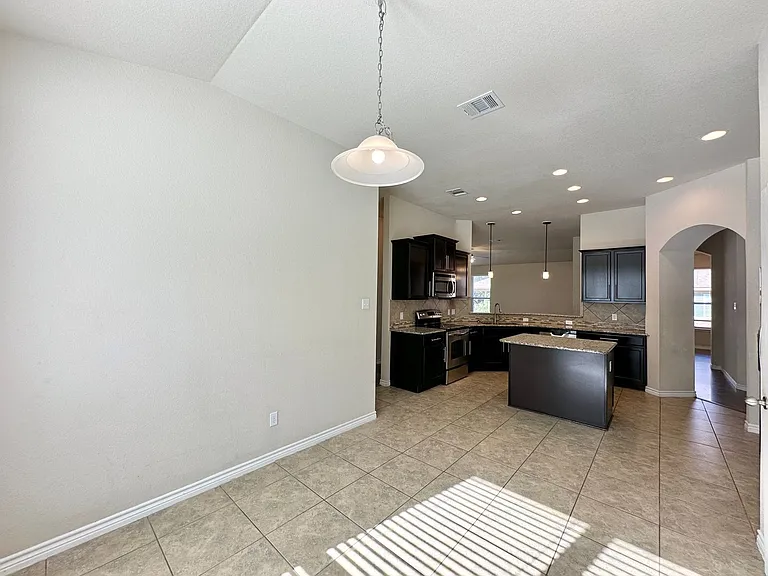 3383 Vineyard Trl — Photo 19