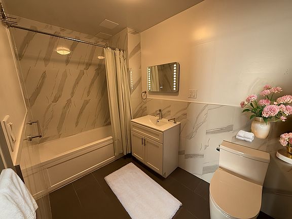 4th image of 132 Wyckoff Ave Unit 304