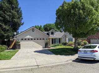 1850 E Turnberry Ave, Fresno, CA 93730