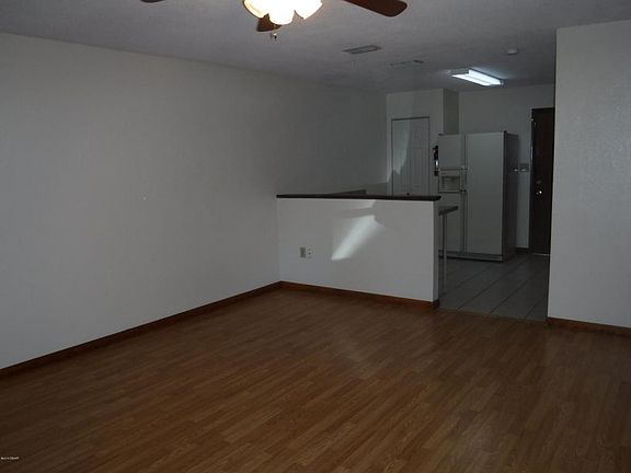 2nd image of 301 Grant St APT B