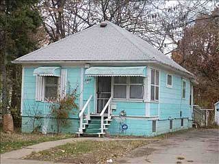 2nd image of 2822 Laurel Ave