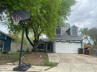 10059 Amber Field Dr, San Antonio, TX 78245