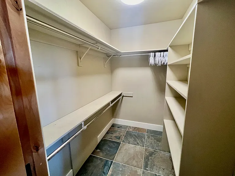 300 Corona Rd — Photo 23