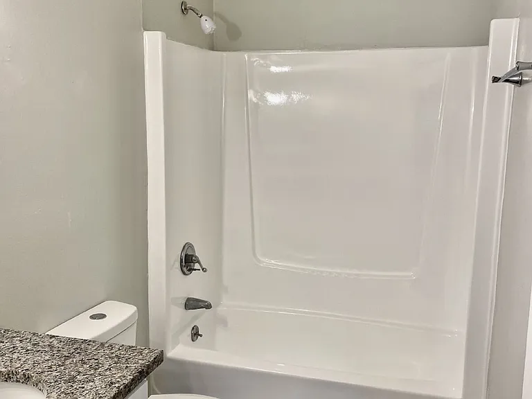 502 Woodcreek Dr E #2 — Photo 6
