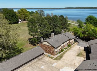 701 Lakeshore Dr APT 10, Eufaula, OK 74432