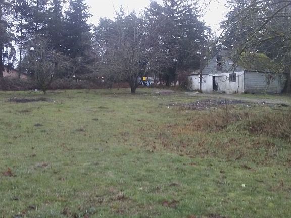 2nd image of 1443 Warner Ave SE