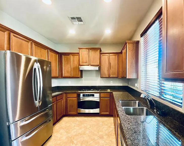 1613 W Lacewood Pl — Photo 16