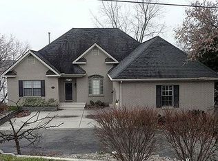 7034 Bennett Lake Rd, Fenton, MI 48430