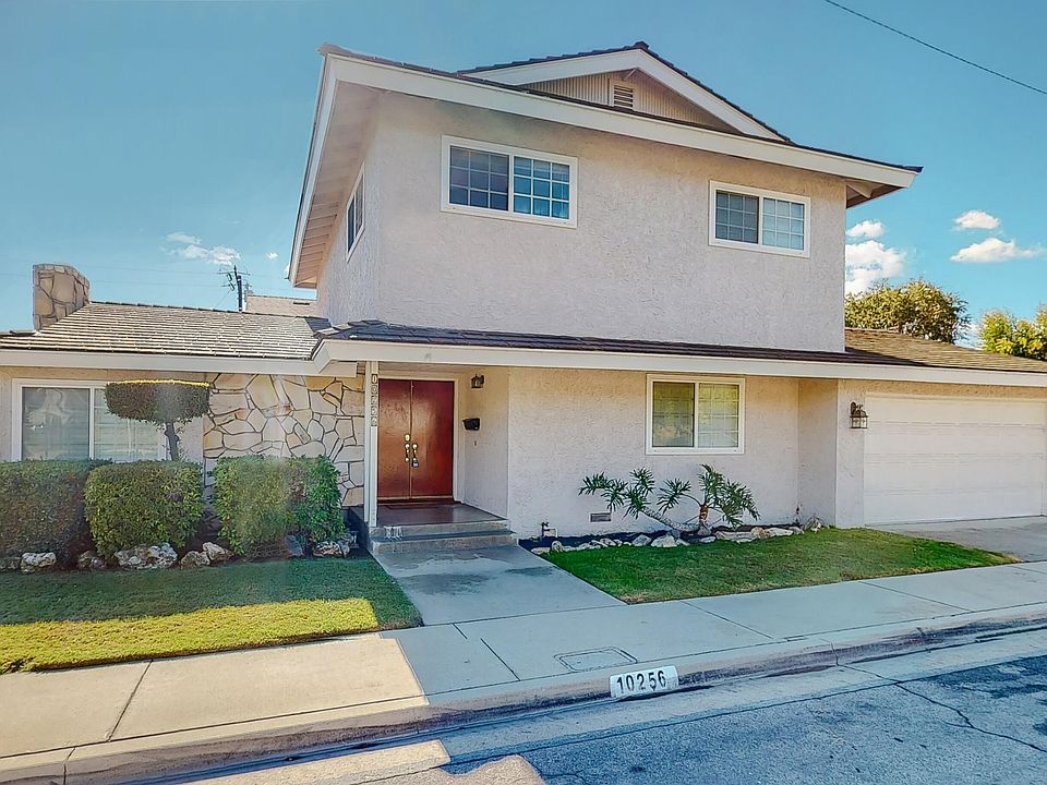 1st image of 10256 Freer St