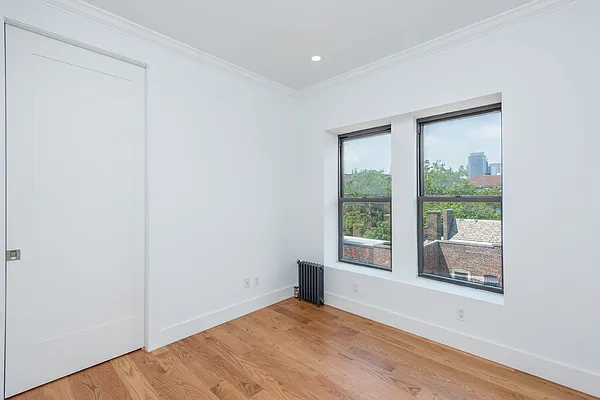 Rented by Nooklyn NYC LLC | media 63