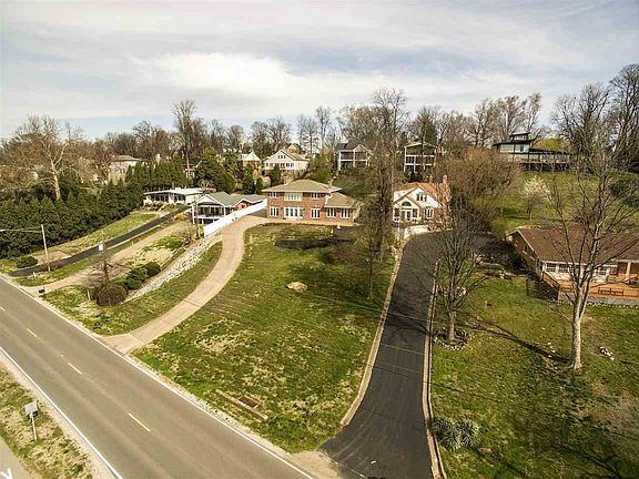 3rd image of 408 French Island Trl
