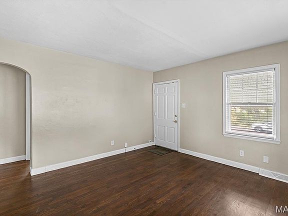 4th image of 7724 Horatio Dr