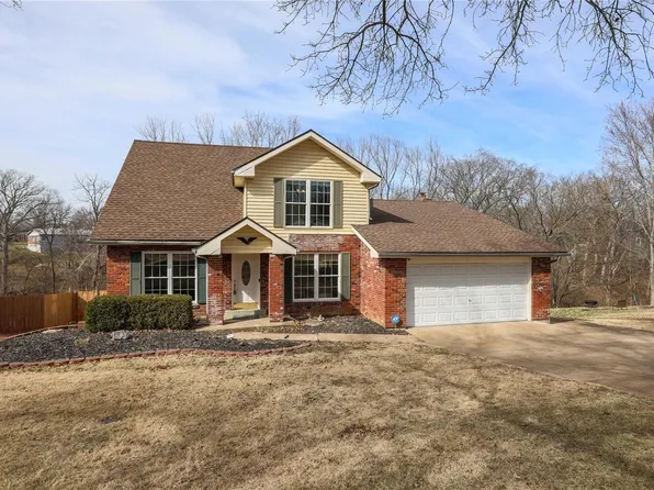 1530 Pheasant Ridge Dr, Ellisville, MO 63011