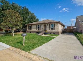 330 Ormond Village Dr, Destrehan, LA 70047