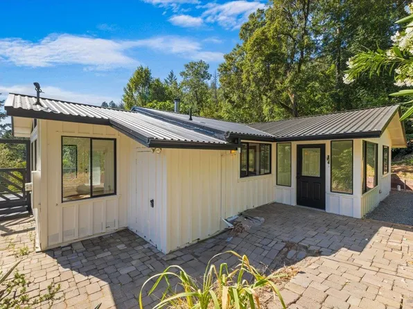 665 Spanish Canyon Drive, Ukiah, CA 95482
