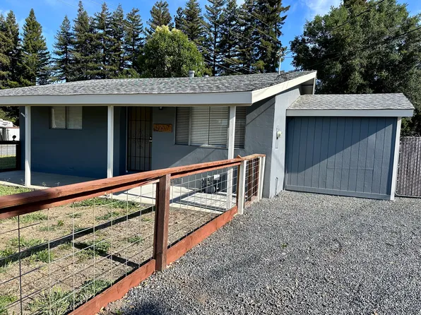 107 Bailhache Ave, Healdsburg, CA 95448